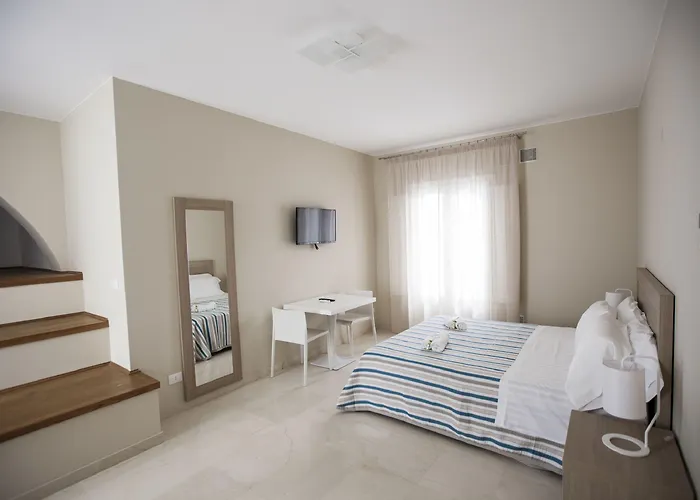 Hotel Gallery Rooms- Palazzo D'ali' Staiti Xix 3*